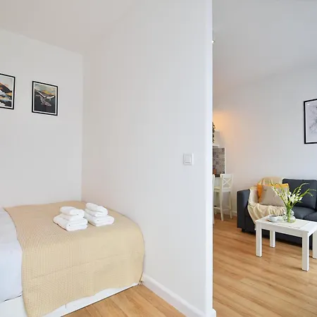 Przytulne Mieszkanie Na Pradze Przy Metro Stadion Narodowy Varsovie